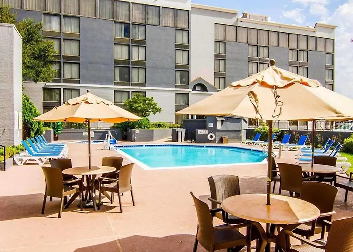 Comfort Inn & Suites Plano East